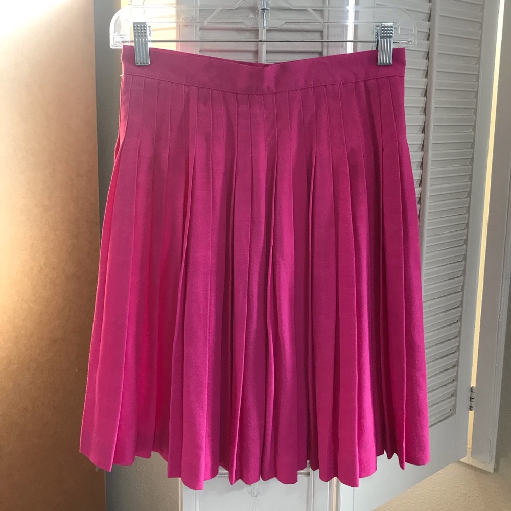 Vintage Norton McNaughton Women’s Shocking Pink Pleated Skirt Size 6